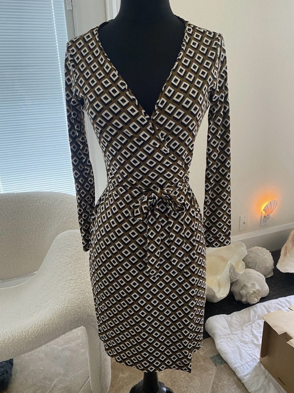 Diane Von Furstenberg Vintage Diamond Printed Wrap Dress 100% Silk Sz 6 $578